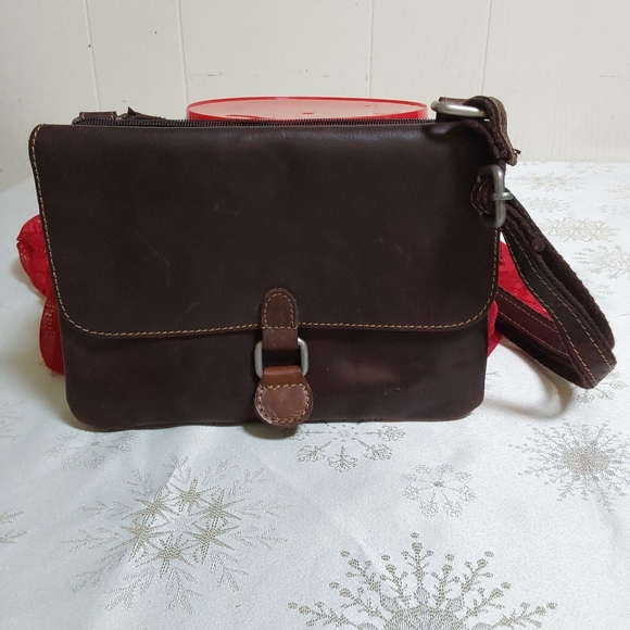 Jack Georges Voyager leather crossbody - Picture 1 of 6